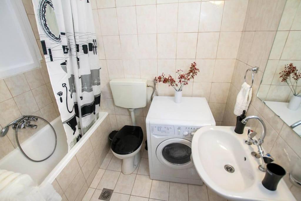 2Bdr Olympianzeus Apt With Netflix Athens Ngoại thất bức ảnh
